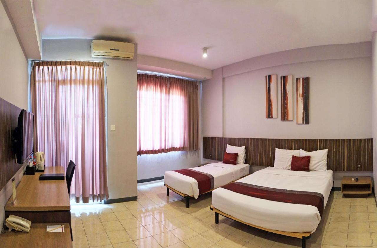 Cimahi Valore Hotel מראה חיצוני תמונה