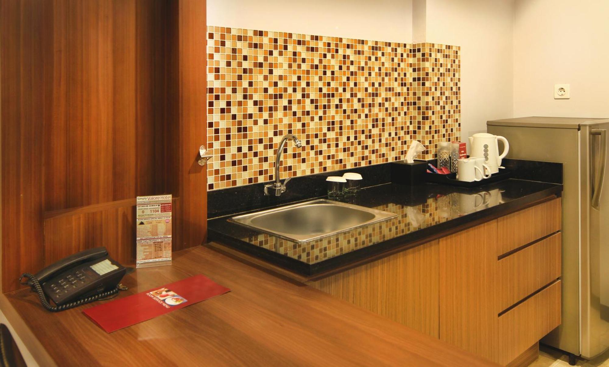 Cimahi Valore Hotel מראה חיצוני תמונה