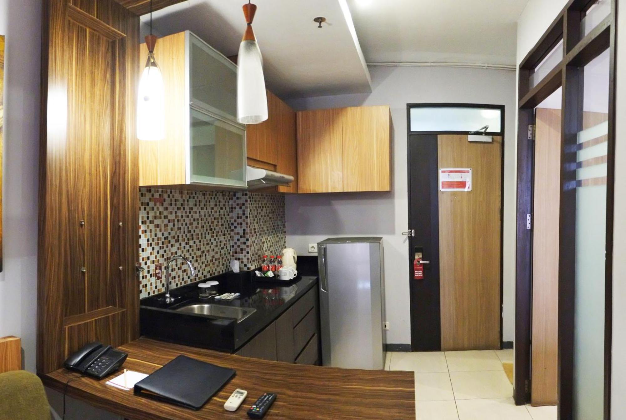 Cimahi Valore Hotel מראה חיצוני תמונה