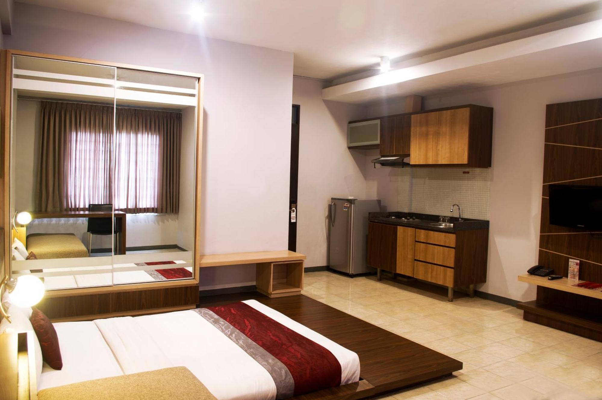 Cimahi Valore Hotel מראה חיצוני תמונה