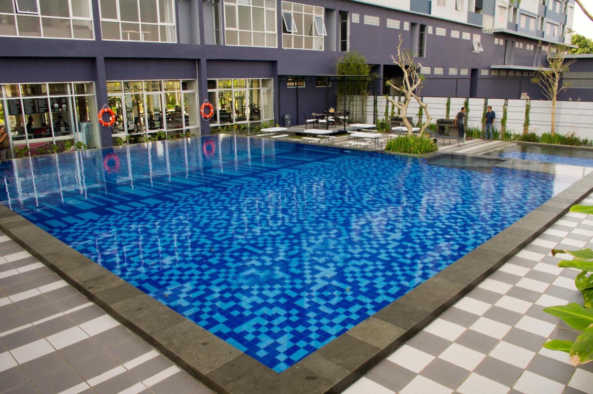 Cimahi Valore Hotel מראה חיצוני תמונה